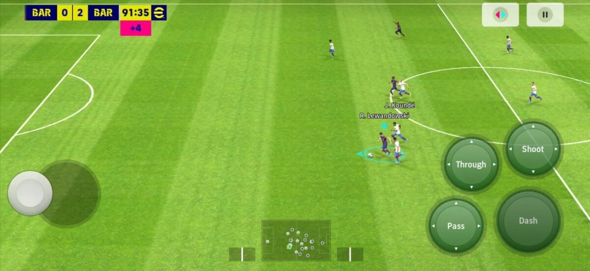 Hệ thống điều khiển của Efootball 2024 Apk