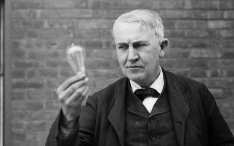 Thomas Edison – Người thắp sáng địa cầu